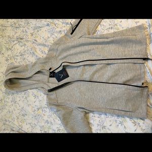 Women’s Grey Sweater/Hoodie with Pockets